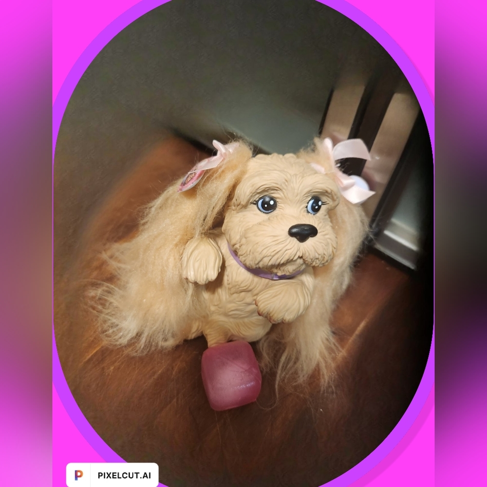 2006 Mattel Barbie Glamour Head pup with color changing nails